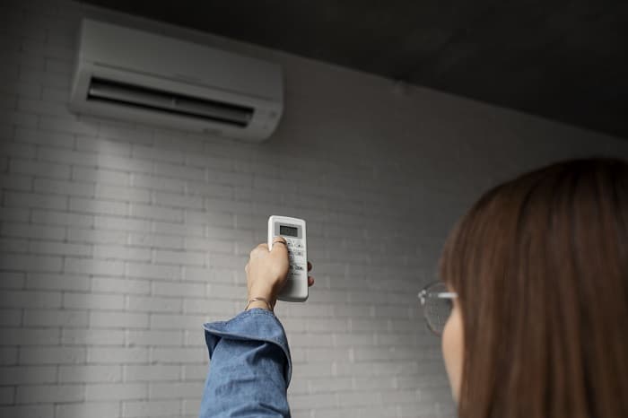 When your HVAC frequently cycles or struggles to reach set temperatures, it could be due to leaky ducts